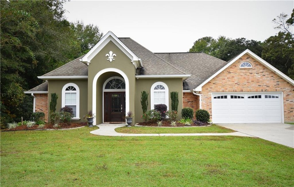 64533 Barrington Ct, Pearl River, LA 70452 - photo 1