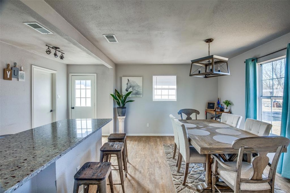 5748 Blackburn Dr, Joshua, TX 76058 - photo 1