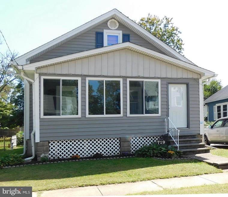 719 Hickory St, Delanco, NJ 08075 - photo 1