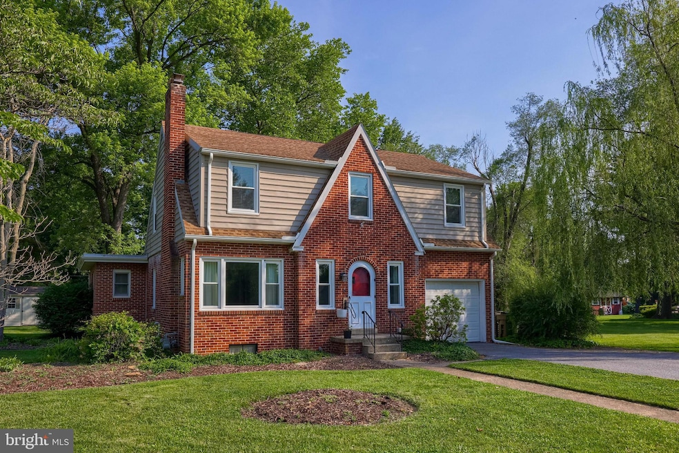 For Sale $330,000 • Co-Listing Agent