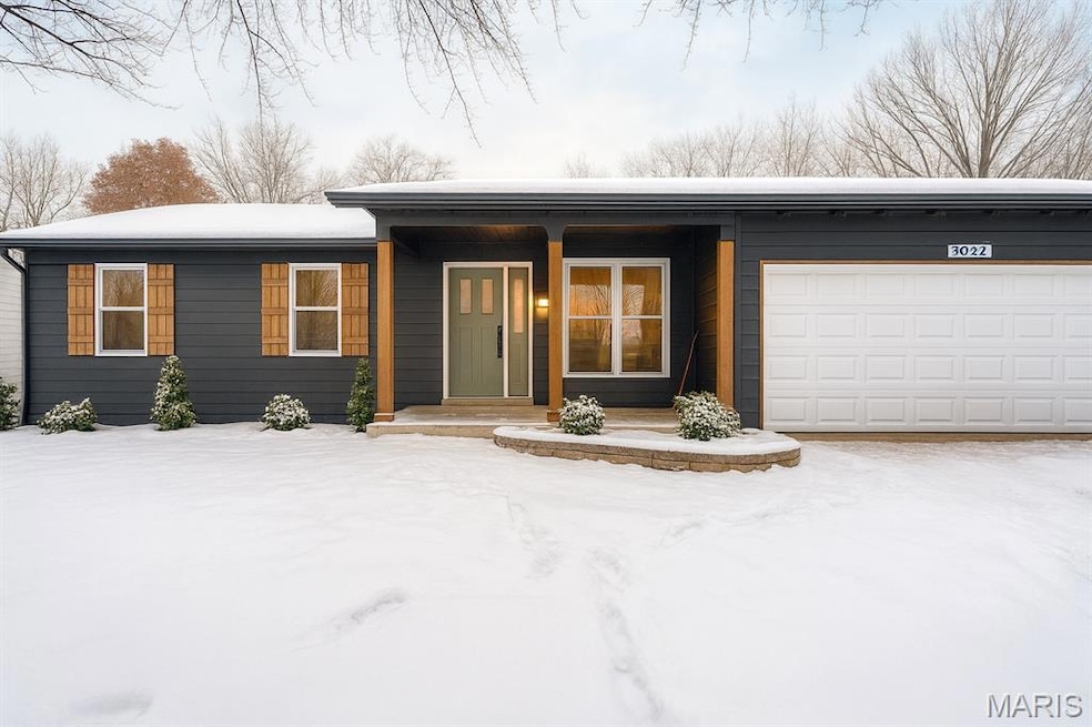 3032 Valley Ridge Dr, Saint Peters, MO 63376 - photo 1