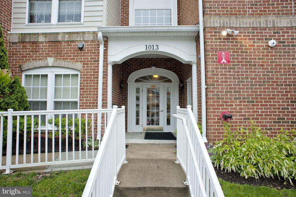 1013 Samantha Ln unit 6-402, Odenton, MD 21113 - photo 1
