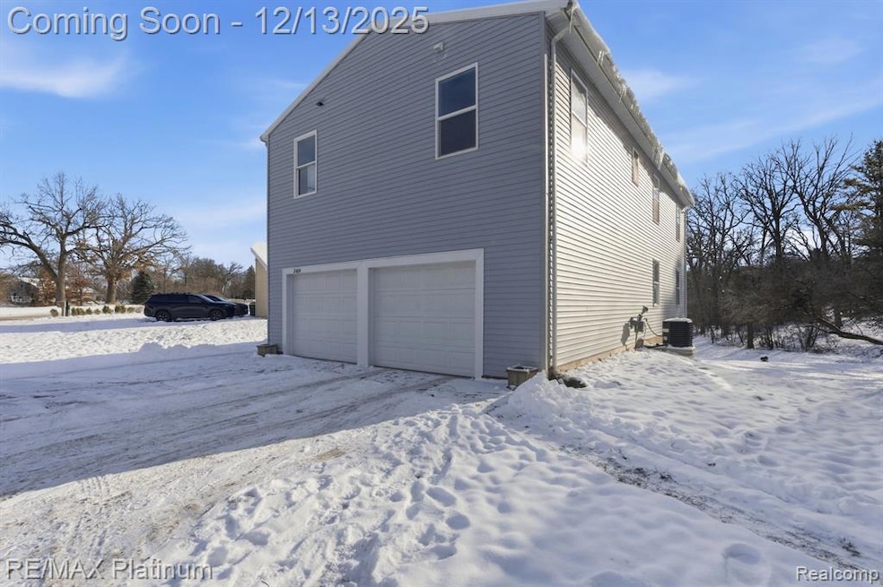 2424 Fisher Rd, Howell, MI 48855 - photo 1