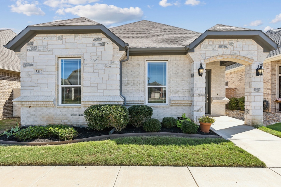 3310 Fountain Way, Granbury, TX 76049 - photo 1