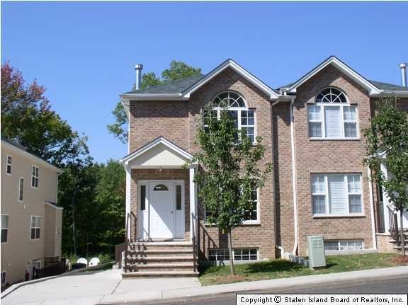 unlisted-address, Staten Island, NY 10309 - photo 1