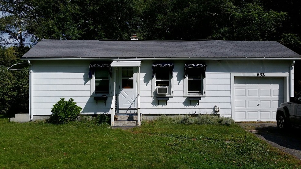 632 Moore St, Ludlow, MA 01056 - photo 1