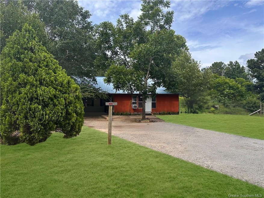 881 Greenhead Rd, Anacoco, LA 71403 - photo 1