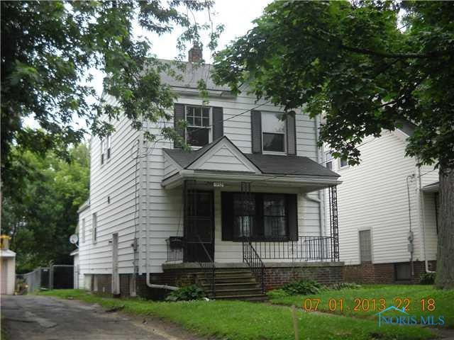 1932 Mansfield Rd, Toledo, OH 43613 - photo 1