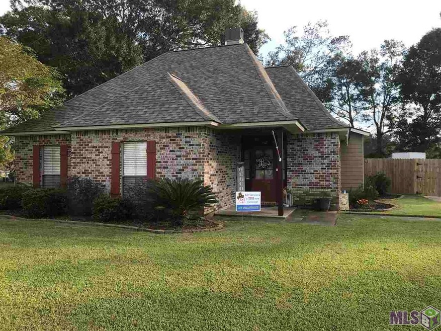 3620 Hemlock St, Zachary, LA 70791 - photo 1