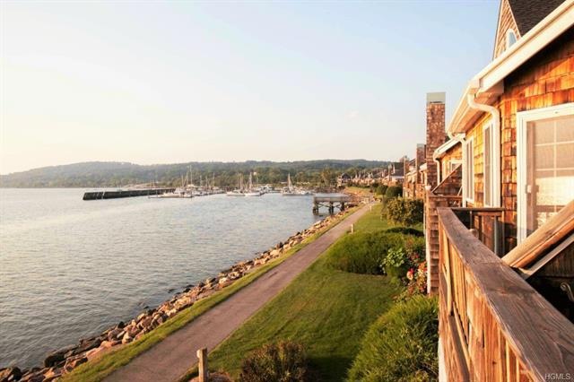 612 Half Moon Bay Dr, Croton On Hudson, NY 10520 - photo 1