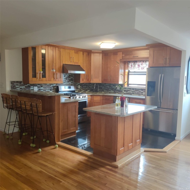 14429 27th Ave unit 2f, Flushing, NY 11354 - photo 1