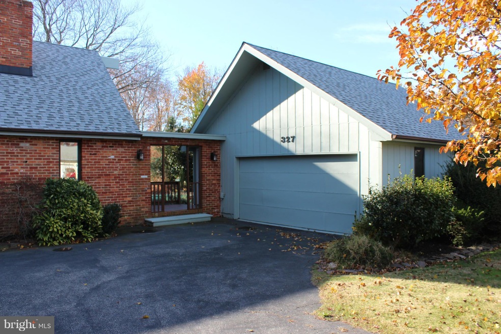 327 Five Farms Dr, Stevensville, MD 21666 - photo 1