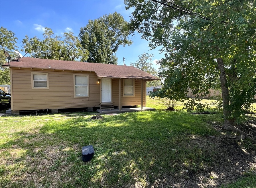 7312 Price St, Houston, TX 77088 - photo 1