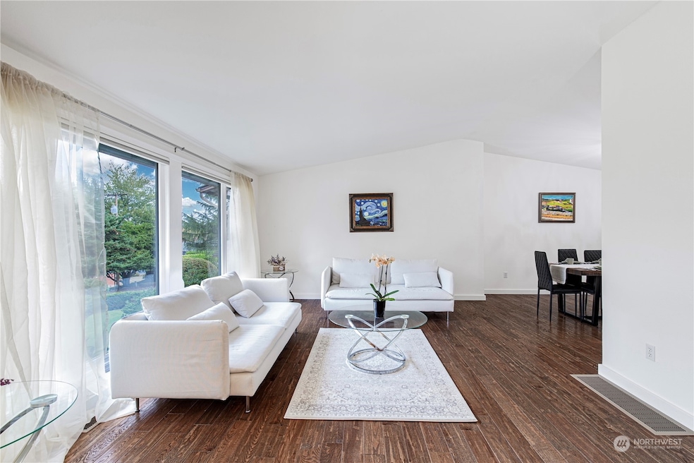 Sold $1,840,000 • Co-Listing Agent