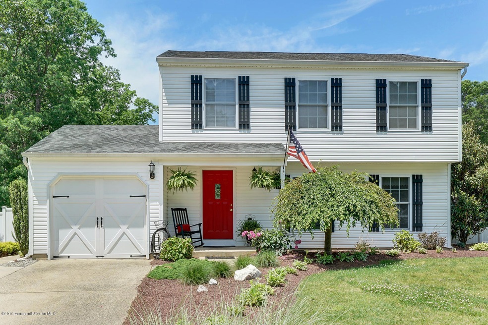 57 Concord Cir Howell NJ 07731-large-004