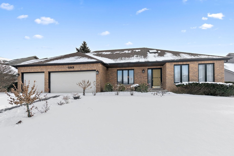 1874 Ranchview Dr, Naperville, IL 60565 - photo 1