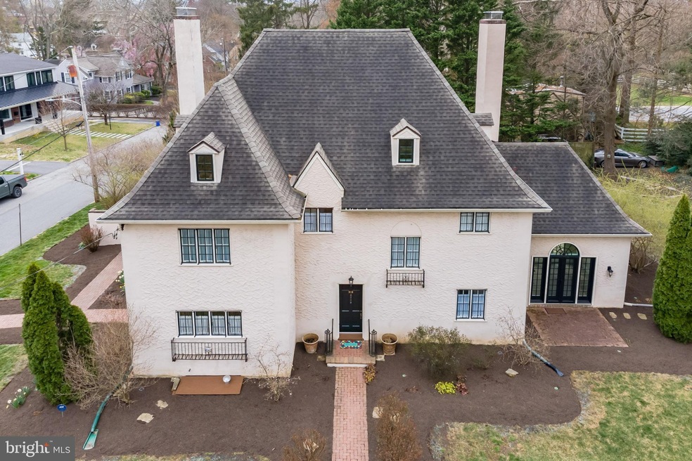 918 Strath Haven Ave, Swarthmore, PA 19081 - photo 1