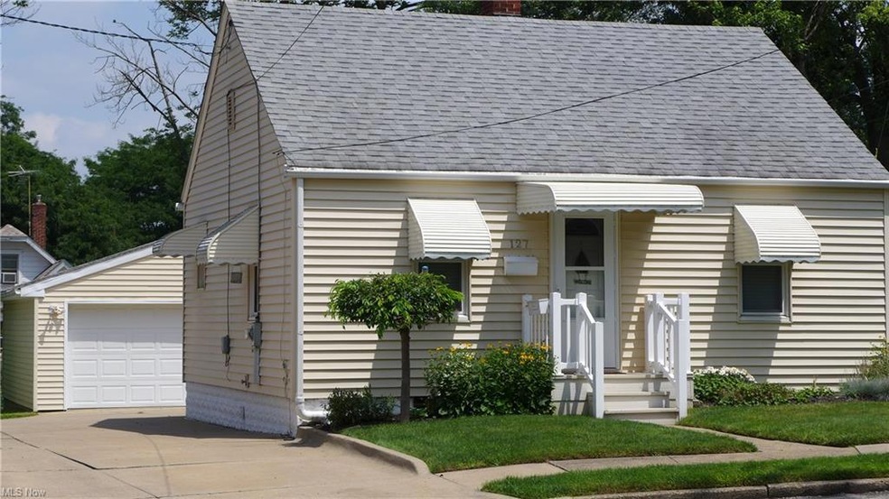 Welcome home! 127 E. Dartmore, Akron, OH