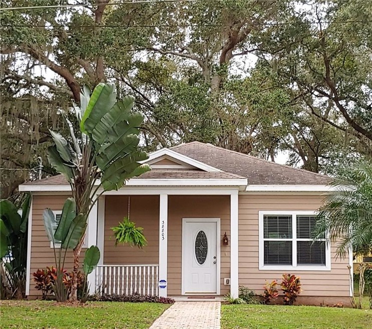 FRONT OF HOUSE
