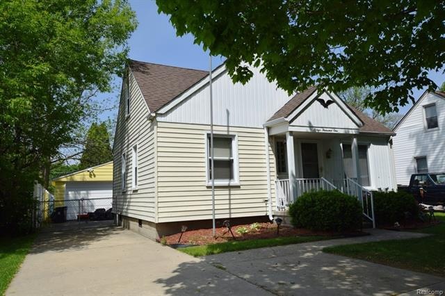 15001 Harrison St Livonia MI 48154