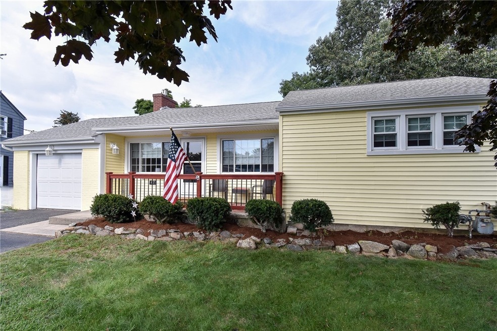 67 Knowles Dr, Warwick, RI 02888 - photo 1