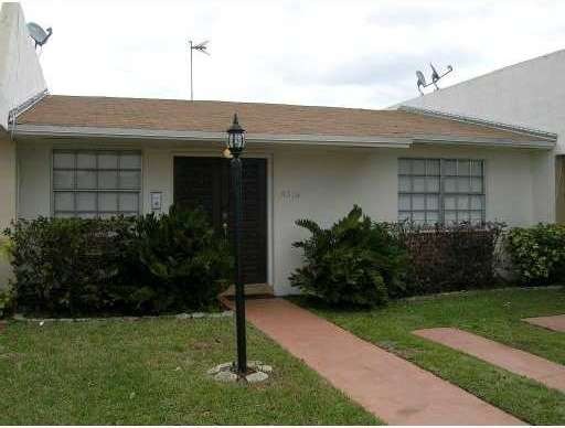 4313 SW 69th Ave, Miami, FL 33155 - photo 1