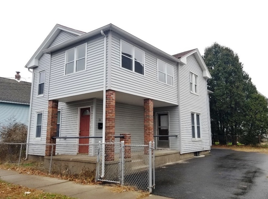 48 W School St unit 1st fl, West Springfield, MA 01089 - photo 1