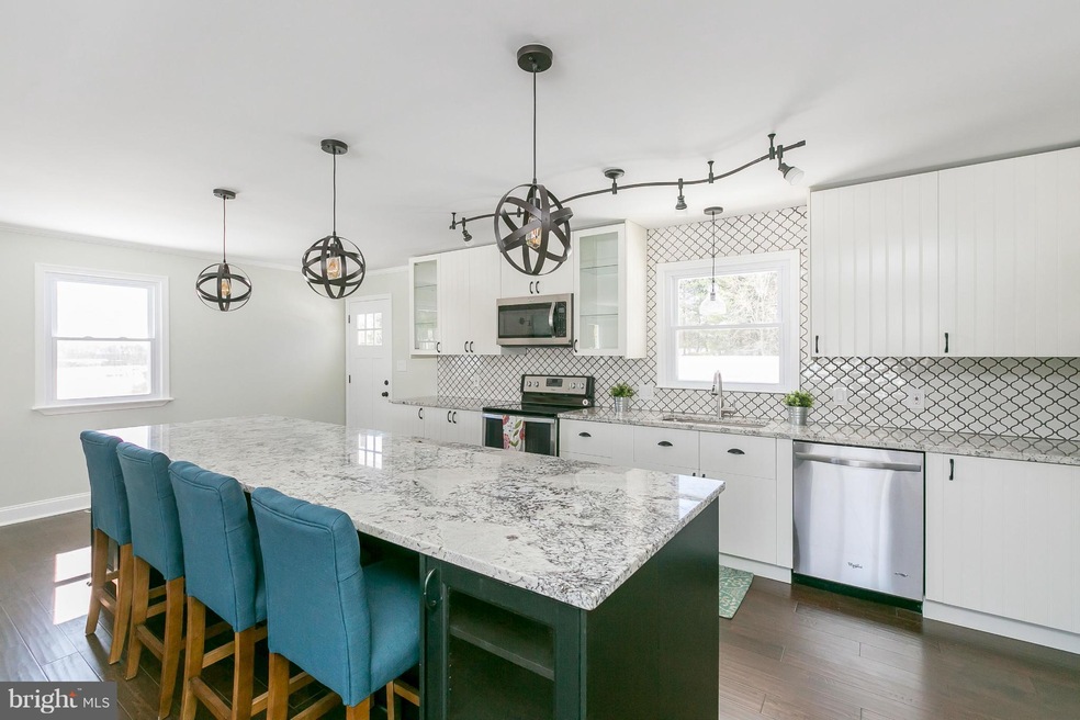 115 Roosevelt Rd, Sykesville, MD 21784 - photo 1