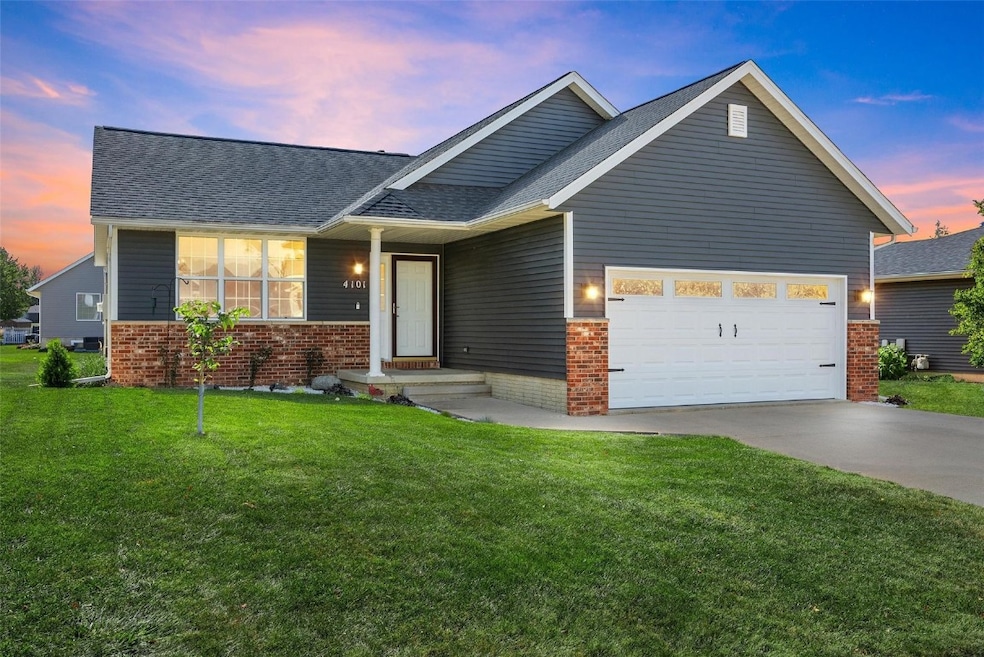 4101 M Ave NW, Cedar Rapids, IA 52405 - photo 1