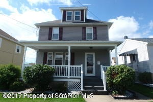 611 W Grove St, Taylor, PA 18517 - photo 1