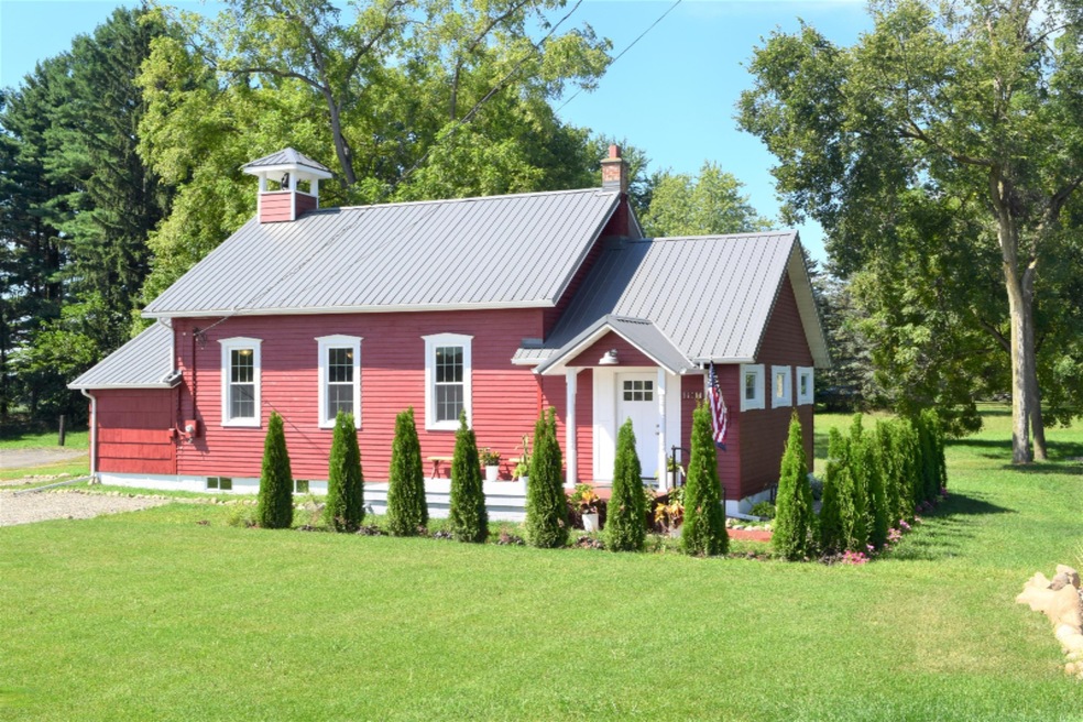 schoolhouse front corner