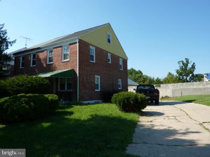 3101 Moravia Rd, Baltimore, MD 21214 - photo 1