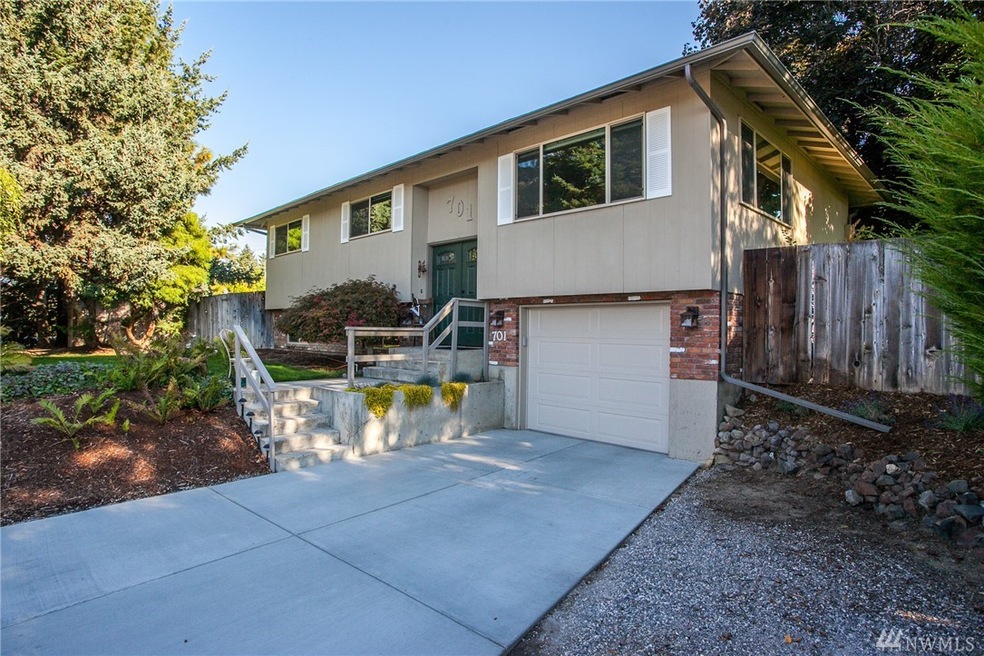 701 N Kentucky Ave, East Wenatchee, WA 98802 - photo 1