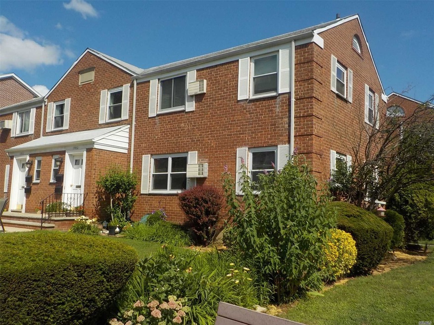 73-29 260th St unit G-2, Glen Oaks, NY 11004 - photo 1