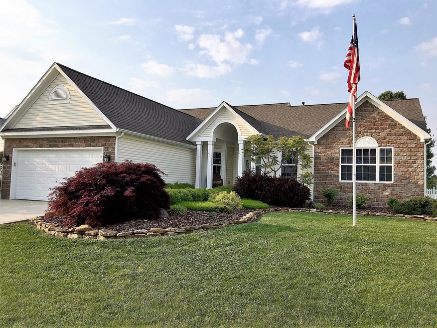 300 Nutmeg Ct, Circleville, OH 43113 - photo 1