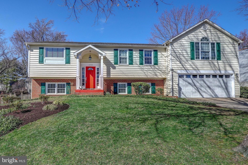 12538 Pinecrest Rd, Herndon, VA 20171 - photo 1