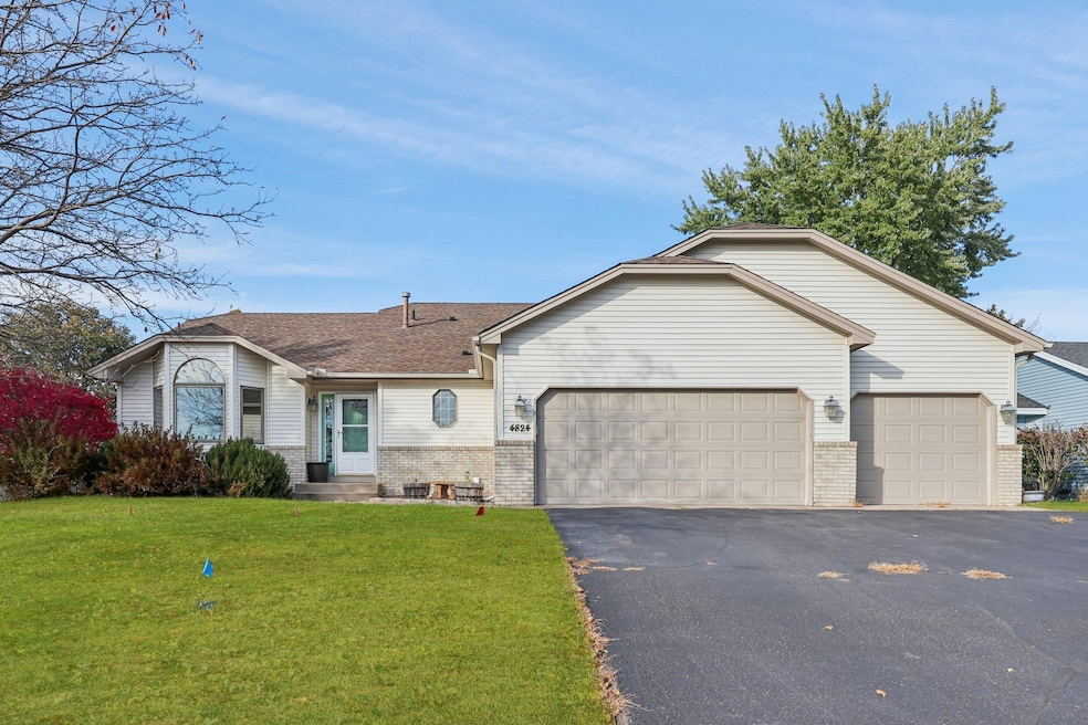 4824 89th Crescent N, Brooklyn Park, MN 55443 - photo 1