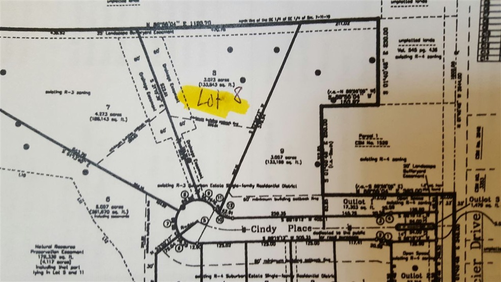 L8 Cindy Place, Barton, WI 53090 - photo 1