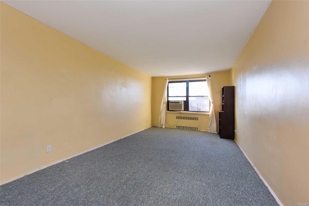 2616 Union St unit 3D, Flushing, NY 11354 - photo 1