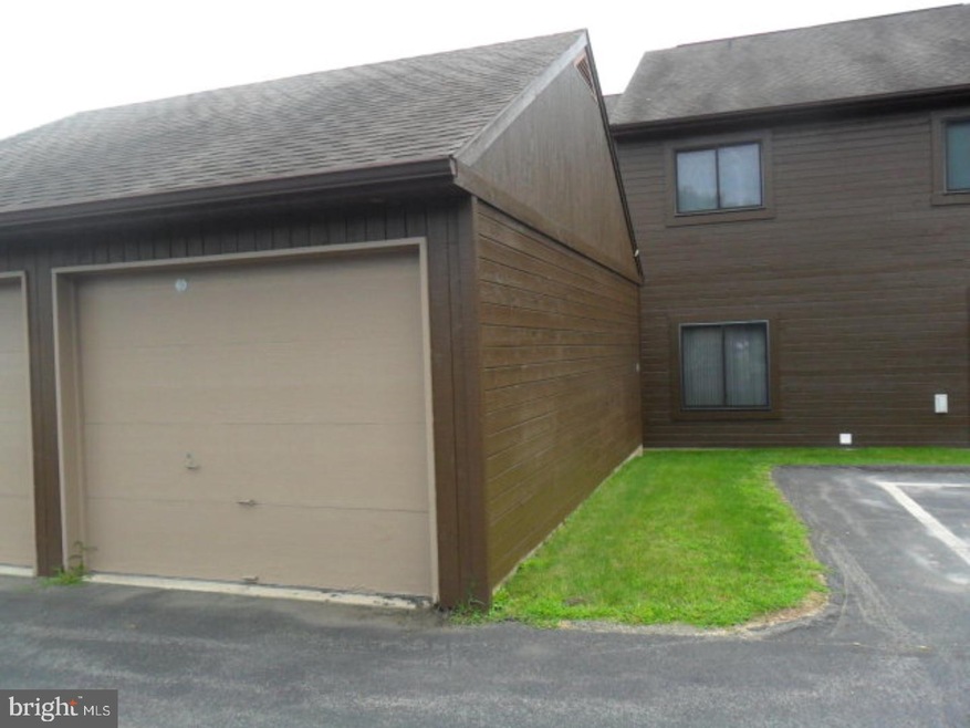 6 Hemlock Ln, Orwigsburg, PA 17961 - photo 1