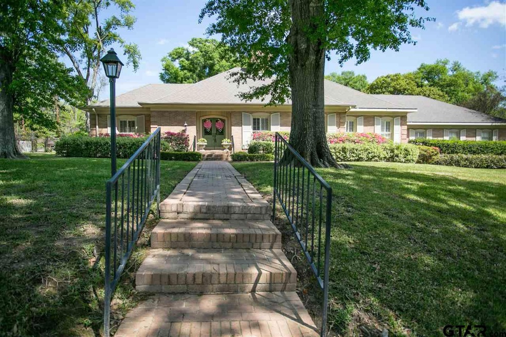 3618 Wynnwood Dr, Tyler, TX 75701 - photo 1