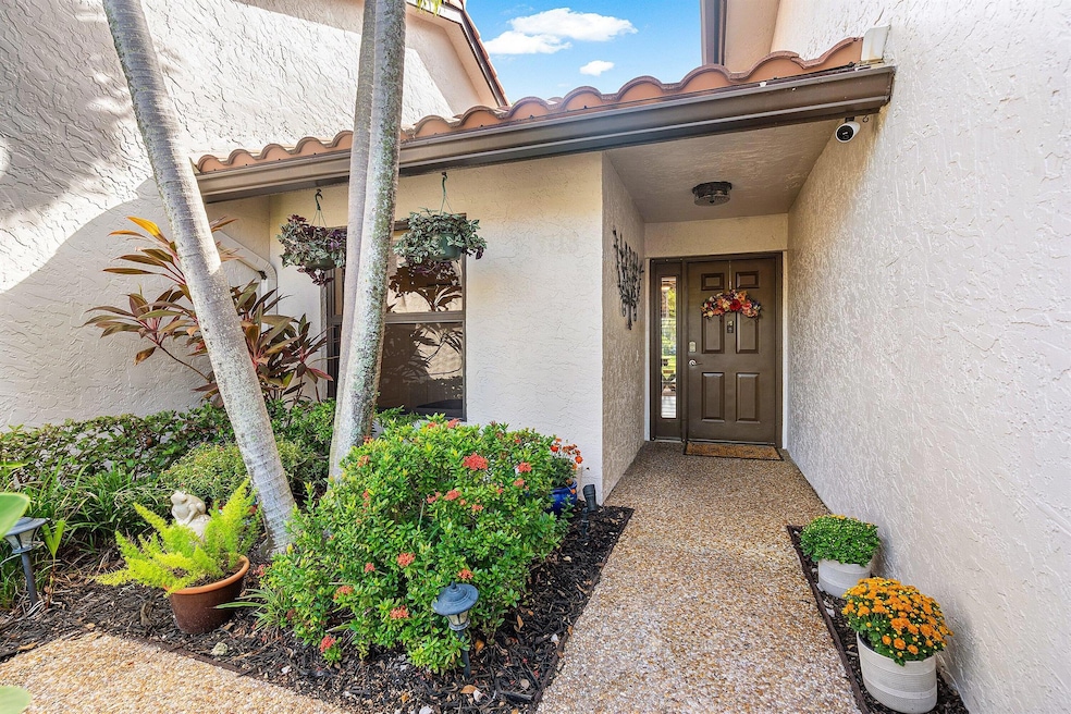 3113 Lake Shore Dr unit 4, Deerfield Beach, FL 33442 - photo 1