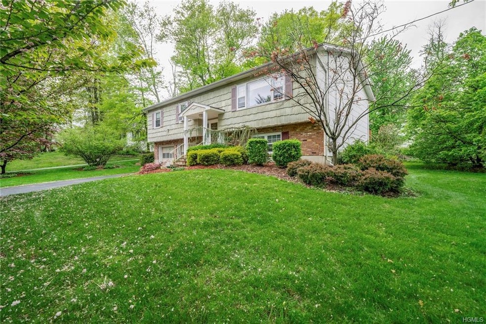 2 Lynhaven Dr, New City, NY 10956 - photo 1