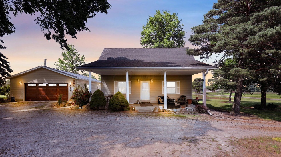 1-web-or-mls-24097-lunda-rd
