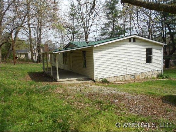 35 Thunder Bay Ln, Hendersonville, NC 28792 - photo 1