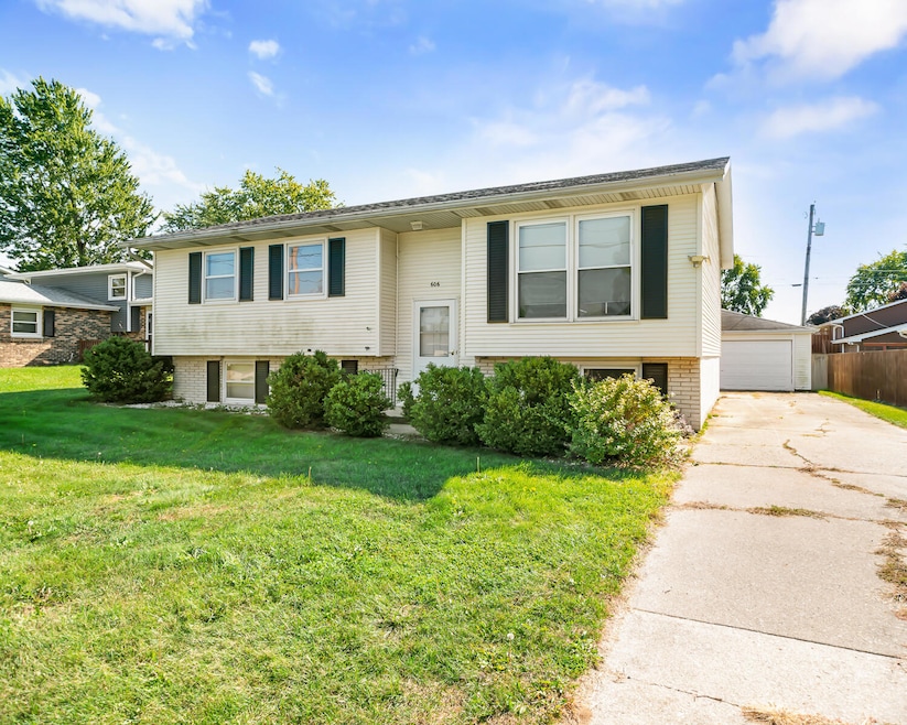 Pending $200,000 • Co-Listing Agent