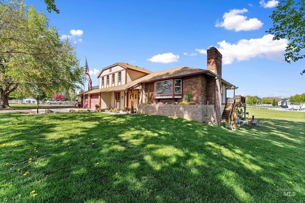 For Sale $1,499,777 • Co-Listing Agent