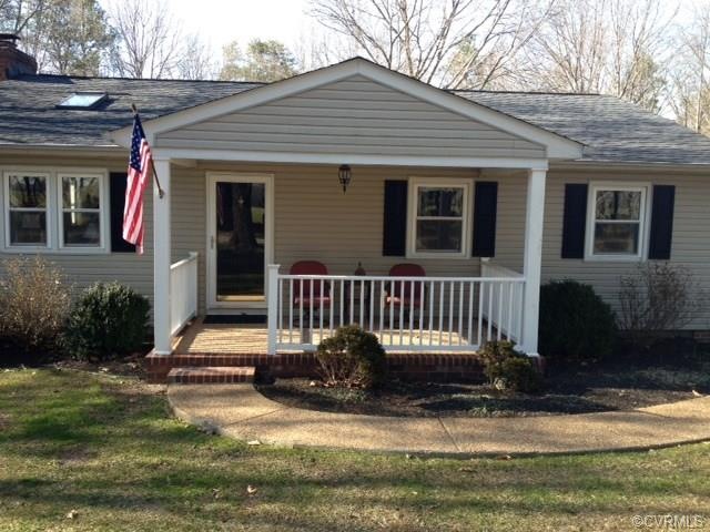 Welcome to 214 Barrow Lane your new Home!!!