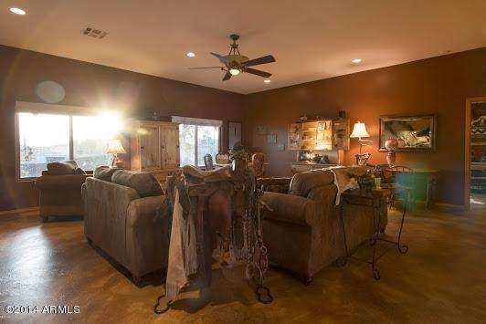 1Front Room shane baker studios[1]