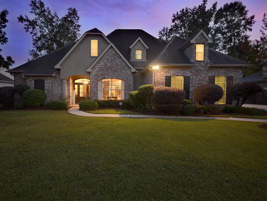 Welcome home! Stunning Ron Lee custom home with he